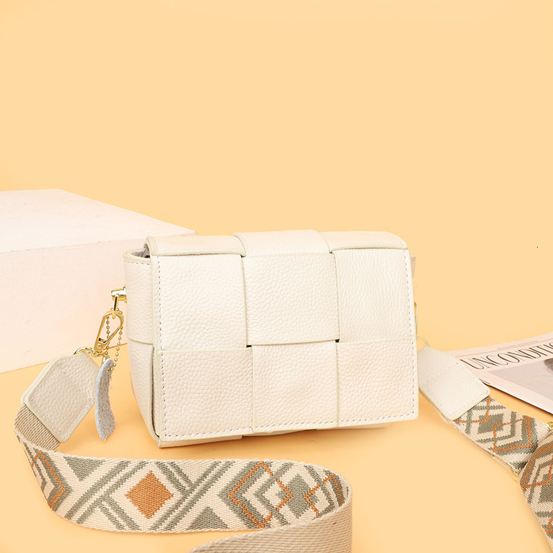 Woven genuine leather mini square new trendy layer cowhide crossbody bag, fashionable shoulder bag for women