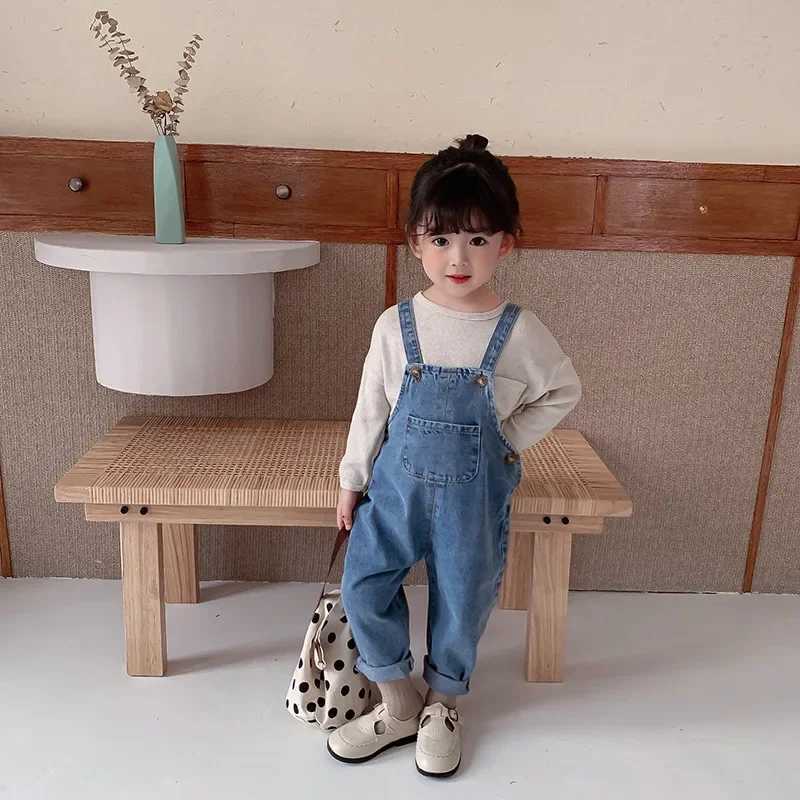 Baby jumpsuit boys solid denim top childrens jeans bib pants baby jumpsuit childrens clothing autumn girls clothing W240806