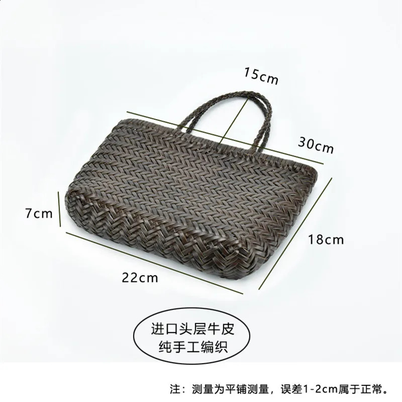Going back to ancient times wearing genuine leather handbags womens handmade woven buckets and shopping bags with cotton bags 240822