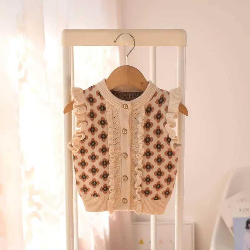 Autumn Girls Vest 2023 Sweet Childrens Sweater Lace Small Flower Baby Kids Coat Spring Single Breasted CardiganXJ240819