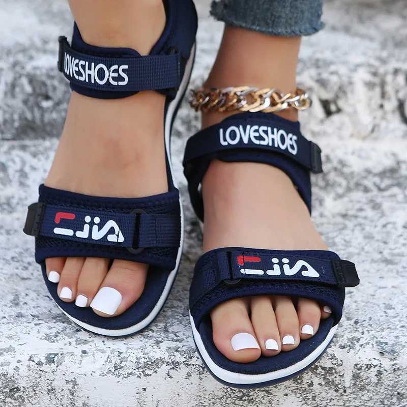 2024 Ladies Summer New Fashion Open Toe Letter Designer Womens Shoes Flat Casual Lightweight Walking Beach Sandals for Women CL240806