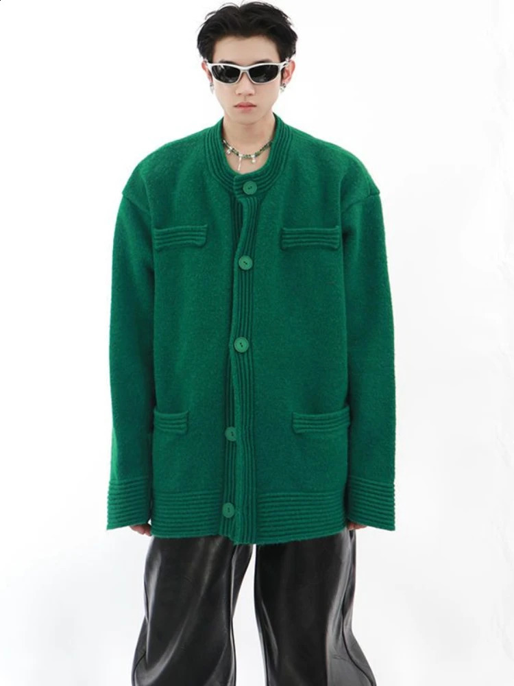 Mens solid color round neck knitted sweater mens clothing red collar pocket plain cardigan South Korea 2024 autumn shepp 240820