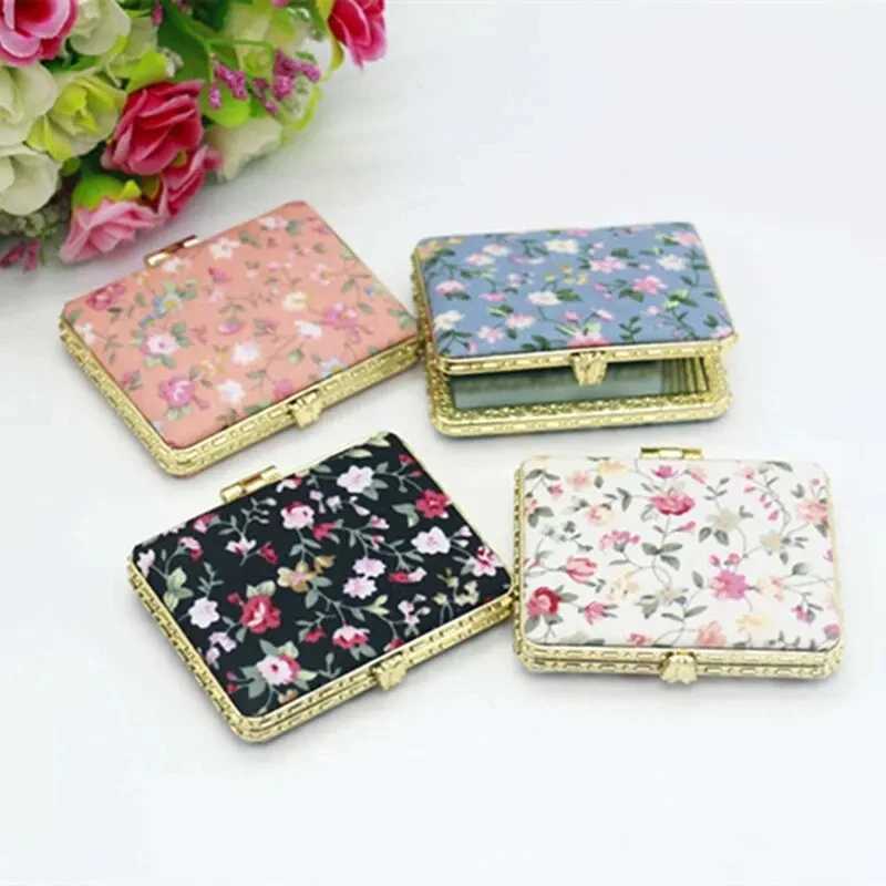 Pocket Floral Mirror Mini Makeup Compact Portable Two-side Folding Make Up Mirror Women Vintage Cosmetic Make Up For Gift 1pc Y240819