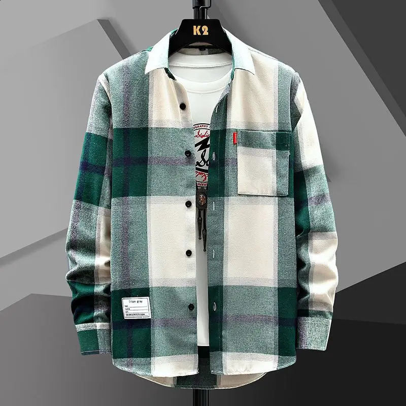 Spring and Autumn Mens Lapel Loose Plaid Button Printed Pocket Casual Fashion Elegant Commuting Long sleeved Shirt 240815