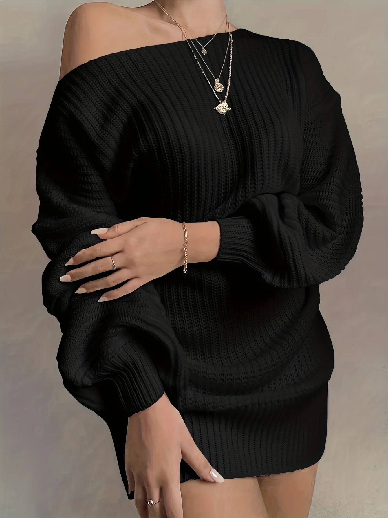 Solid shoulder knitted dress casual long sleeved sweater suitable for autumn and winter womens clothing 240819