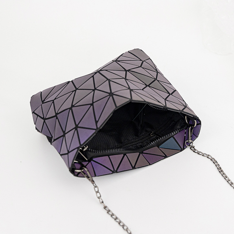 2024 new Lingge crossbody with high-end feel, large capacity, women's simple shoulder bag