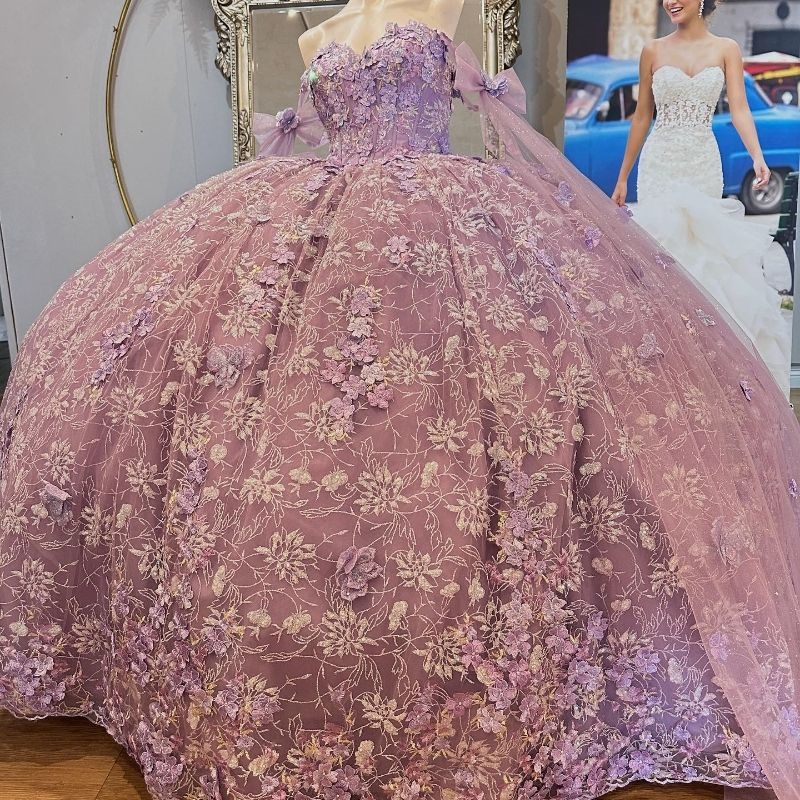 Lilac Sweet 16 Dress Quinceanera Gown 3D ral Applique Beads Crystal Tull With Cape Party Birthday vestidos de 15 anos