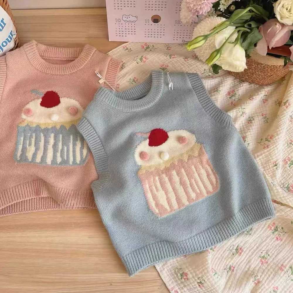 Cute Baby Girls Knitted Vest Spring Autumn Cartoon Cake Sleeveless Pullover Sweaters Tops Kids Girl Waistcoat Children ClothesXJ240819
