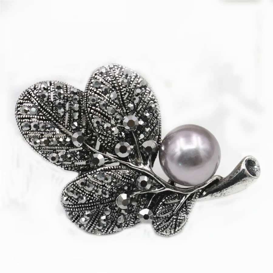 Black rhinestone brooch pearl flower rose leaf moon brooch elegant alloy brooch wedding glass bead crystal W240815