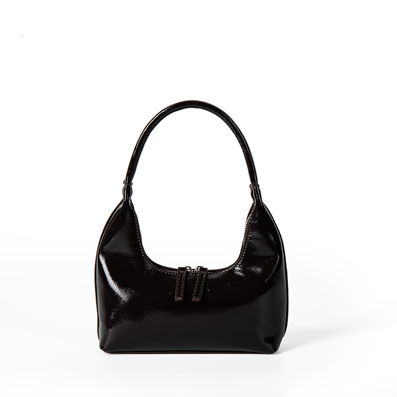 Fresh candy colored PU summer crescent for girls with a high-end feel, shiny glossy leather versatile, niche silver underarm bag