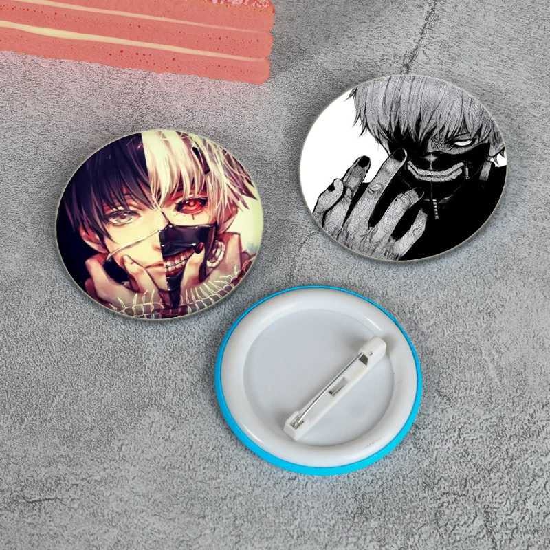 High definition printed pin cartoon character Kaneki Ken badge classic anime Tokyo Ghoul bread brooch backpack clothing gift accessories W240815