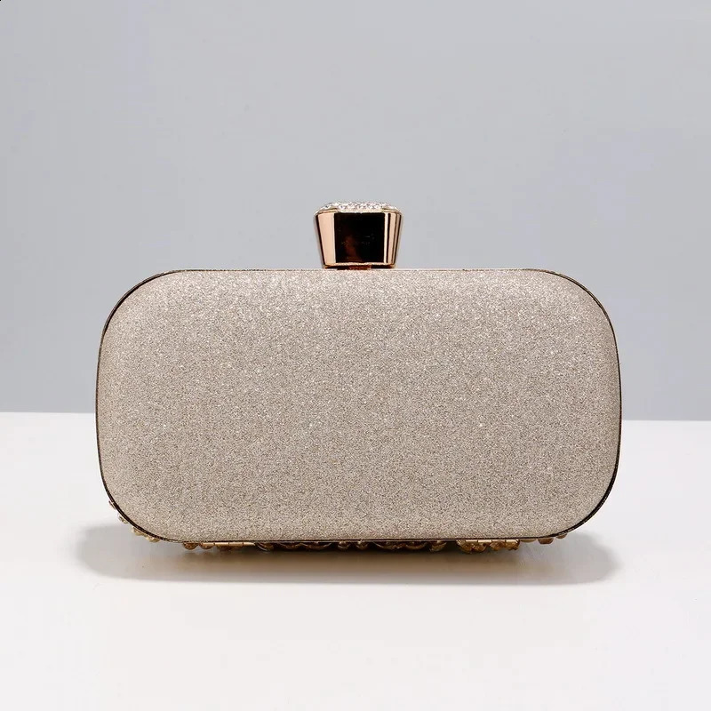 Banquet Bag Ladies Retro Banquet Bag Hand-held Versatile Dress Evening Bag Women Handbags Purse for Women Clutch er Bags 240820