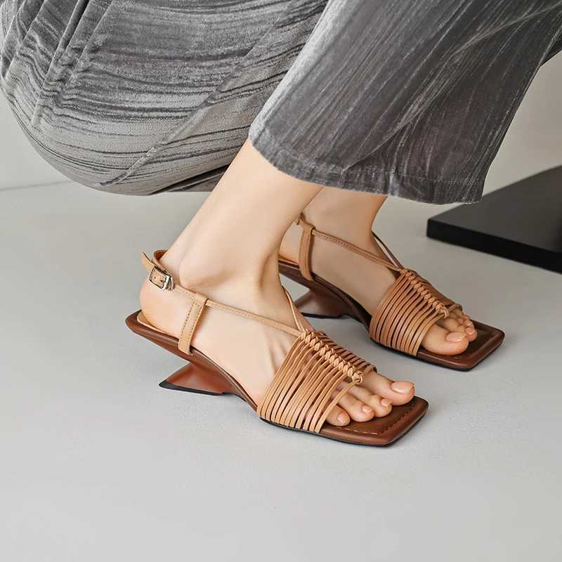 New Summer Women Sandals Square Toe Strange Heel Shoes Split Leather Shoes for Women Narrow Band Handmade Shoes Modern Sandals CL240806