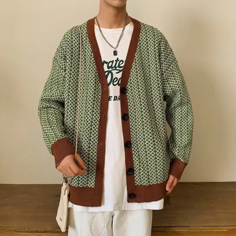 AutumnWinter Loose Fashion Trendy Argyle Coffee Vintage Knitted cardigan Womens Jacket 240819