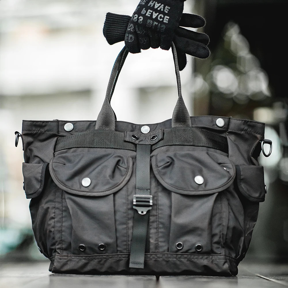 Maden Functional Style Large-capacity Helmet Messenger Bag Black Shoulder Portable Camera Computer Bag Tote Handbag for men 240819