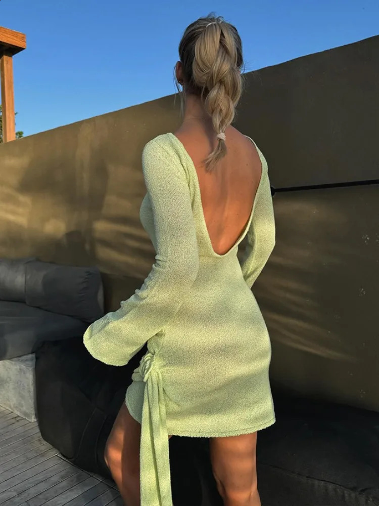 Tossy Knit Backless Mini Dress Womens Summer Patchwork Pleated Sexy Long Sleeve Elegant Dress Casual Solid Knitwear Dress 240819