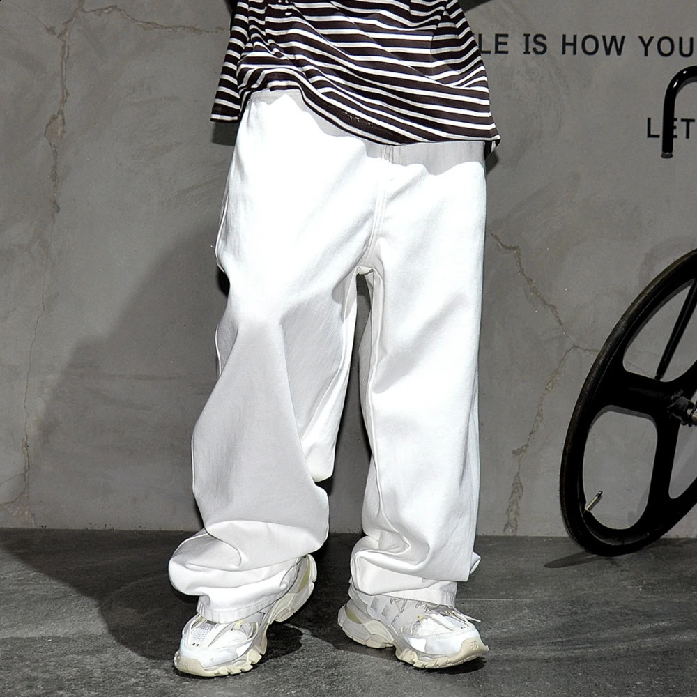 Korean Clothes White Baggy Jeans MenS Clothing Hip Hop Skateboard Denim Pants Streetwear StraightLeg Trousers Male 240820