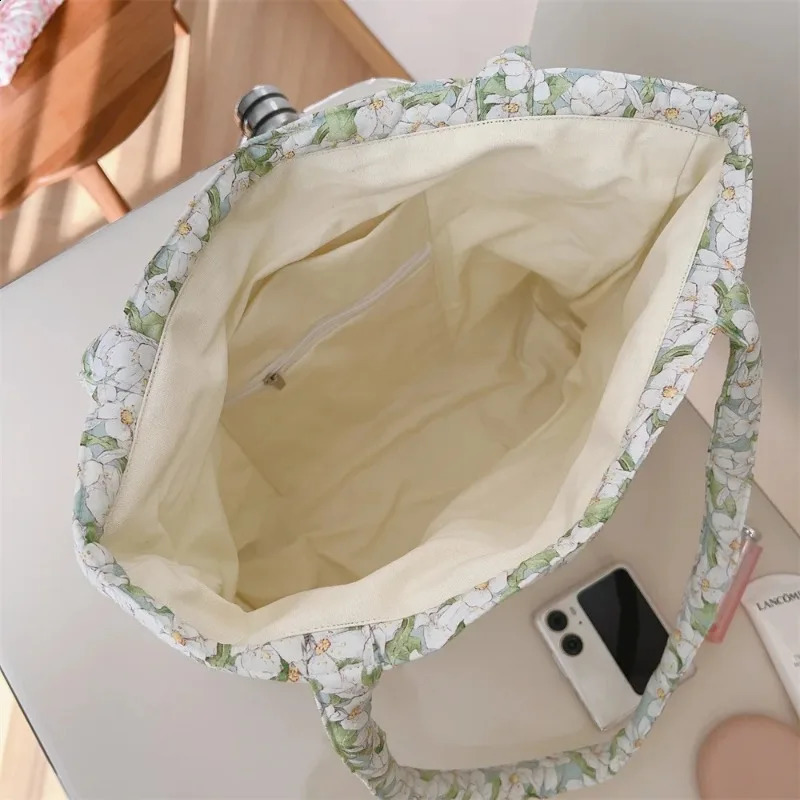 Cotton Floral Tote Bag for Women Handbag Trendy Chic Puffy Top Handle Bag Quilted Padded Shoulder Bag er Shopper Bag 240820
