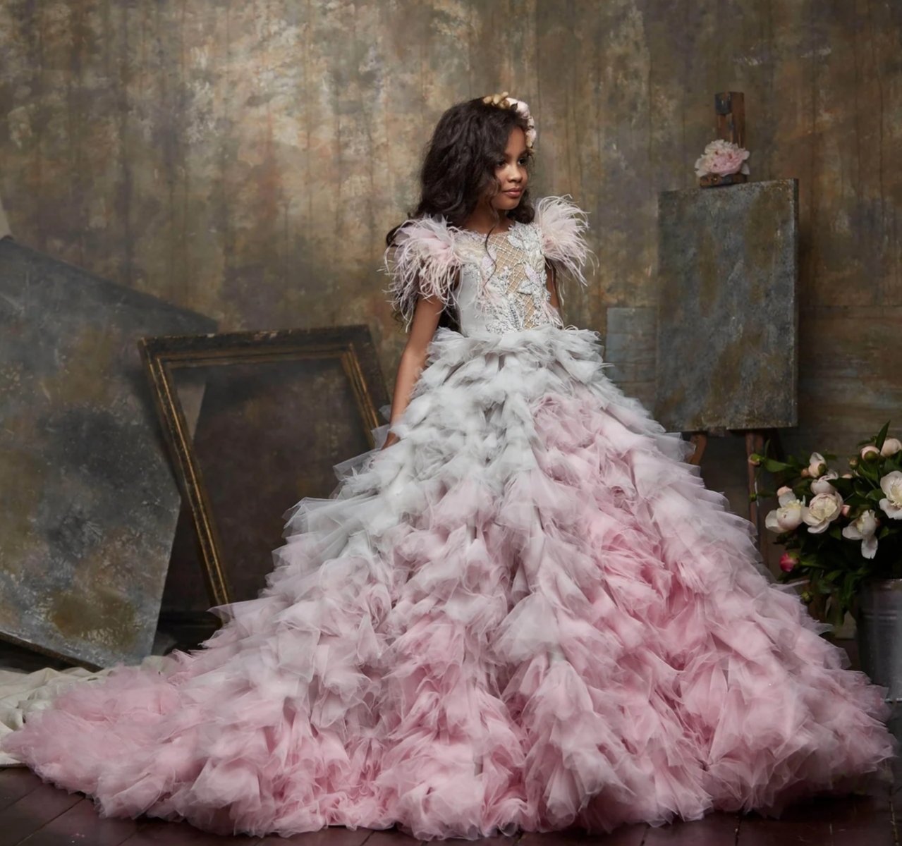 Pink Mini Quinceanera Dresses Ball Gown Sheer Tulle Ruffled Feather Puffy Long Flower Girl Dresses For Weddings Mexican Charro Pageant Dresses Baby