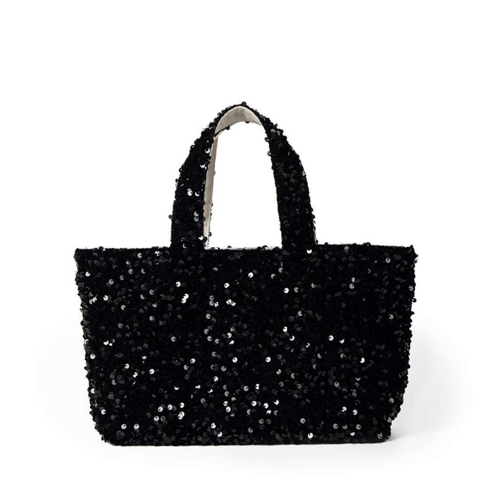High appearance and large capacity summer wrist for women with high-end feel, sequins, niche fashion, commuting style, underarm tote bag