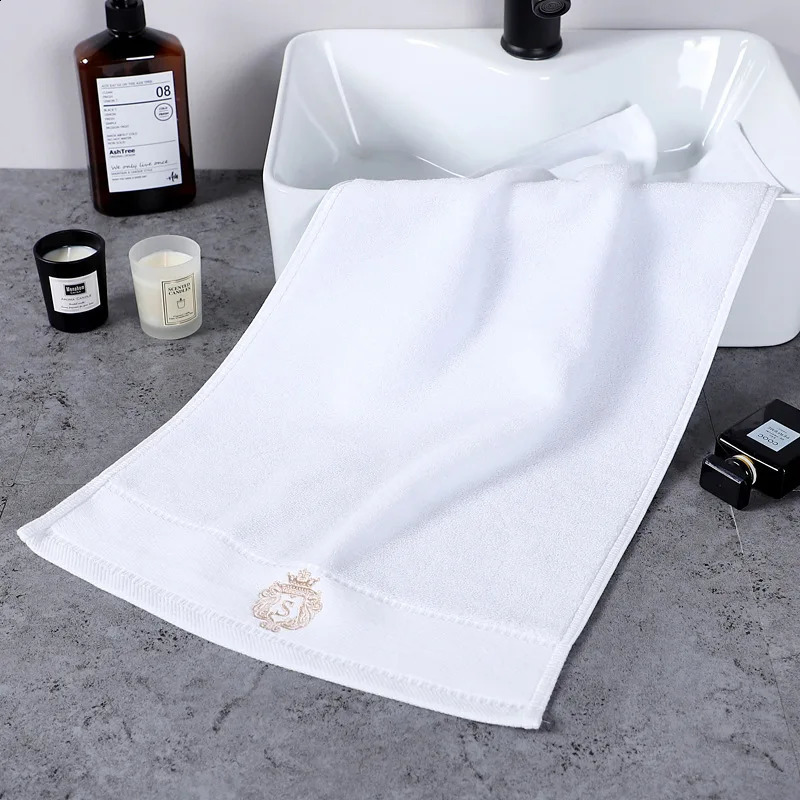 2PCS Set Bathroom White Cotton Towel Set Letter Embroidered 1PCS Hand Towel 1PCS Bath Towel Gift For Men And Women 240819