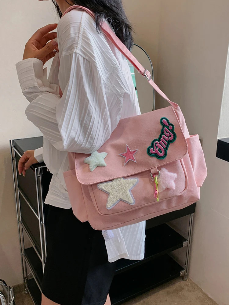 Women Cute Messenger Bag Large Capacity Canvas Lovely Shoulder Bag Star Letter Applique Candy Color Leisure Travel Outdoor Bag 240819