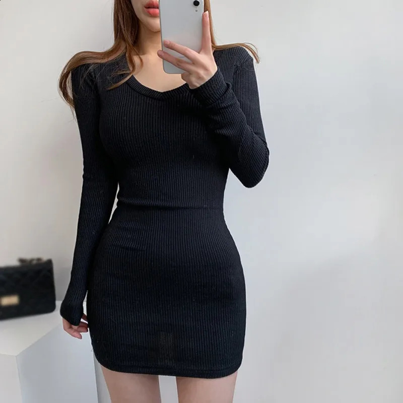 Womens Long Sleeves Dress V Neck Slim Sexy Solid Color Pullover Bodycon Elastic Dress Hip Wrap All-Match girl Stree Wear 240819