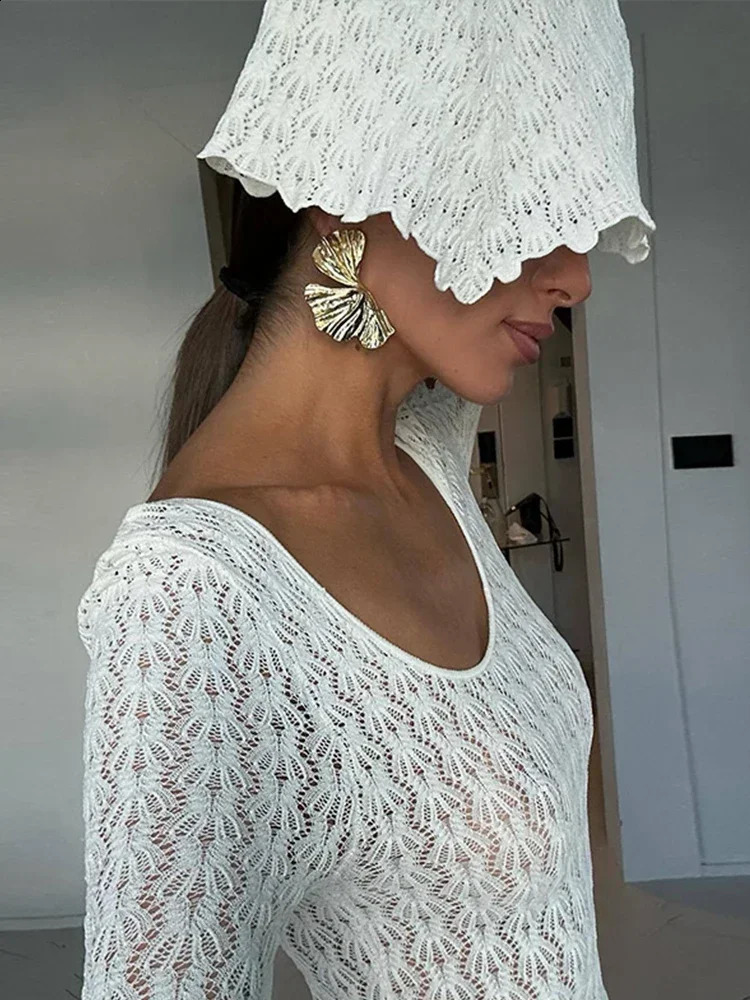 Fashion Sexy Knit Women Hollow Out O Neck Full Flare Sleeve Cover Ups Dresses Backless Vintage Autumn Winter Long Dress 240819