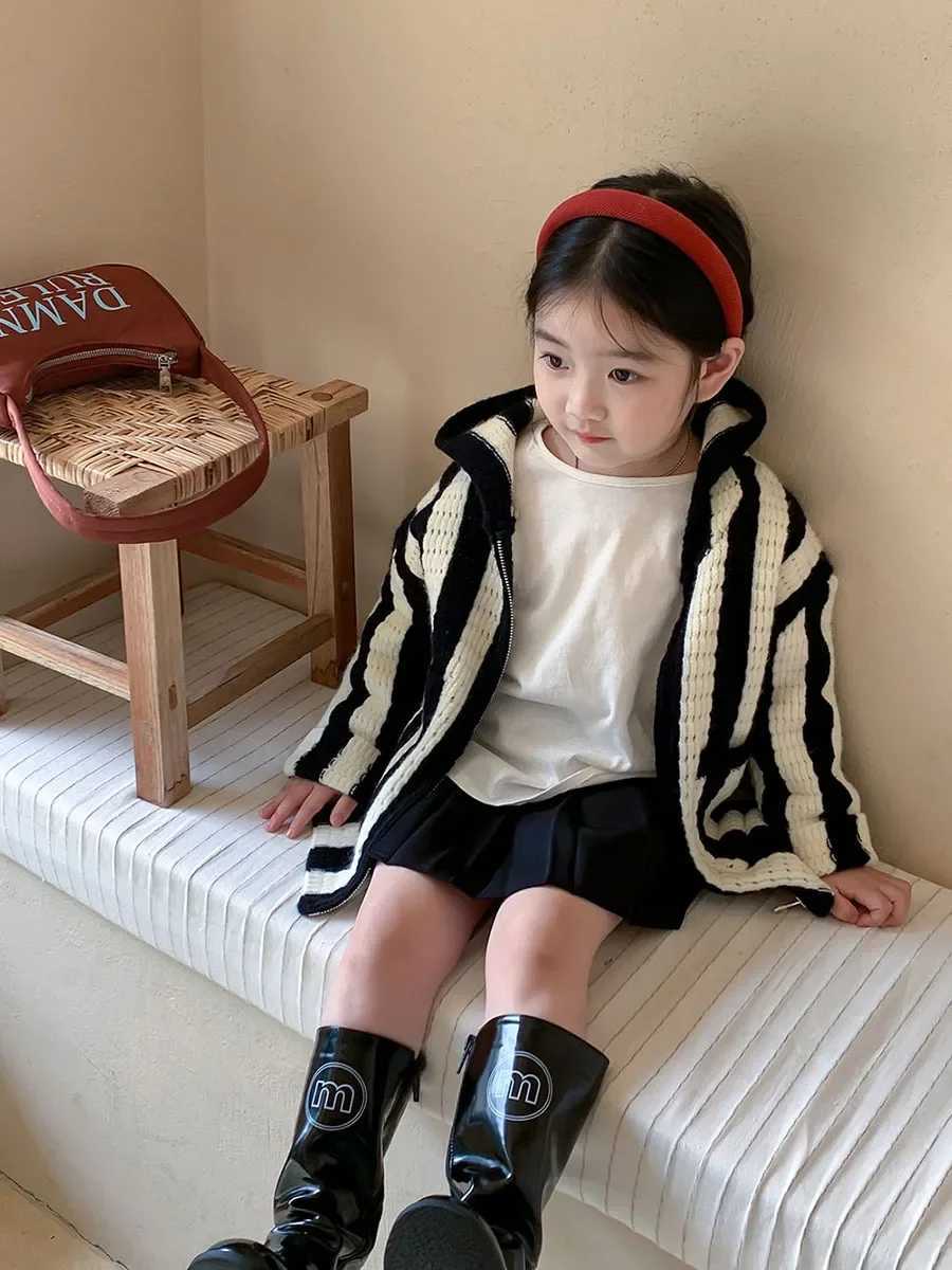 Hooded Sweater Girls Coat Lovely 2023 Spring Autumn New Korean Version Striped Casual All-match Hooded Kids Tops for GirlsXJ240819
