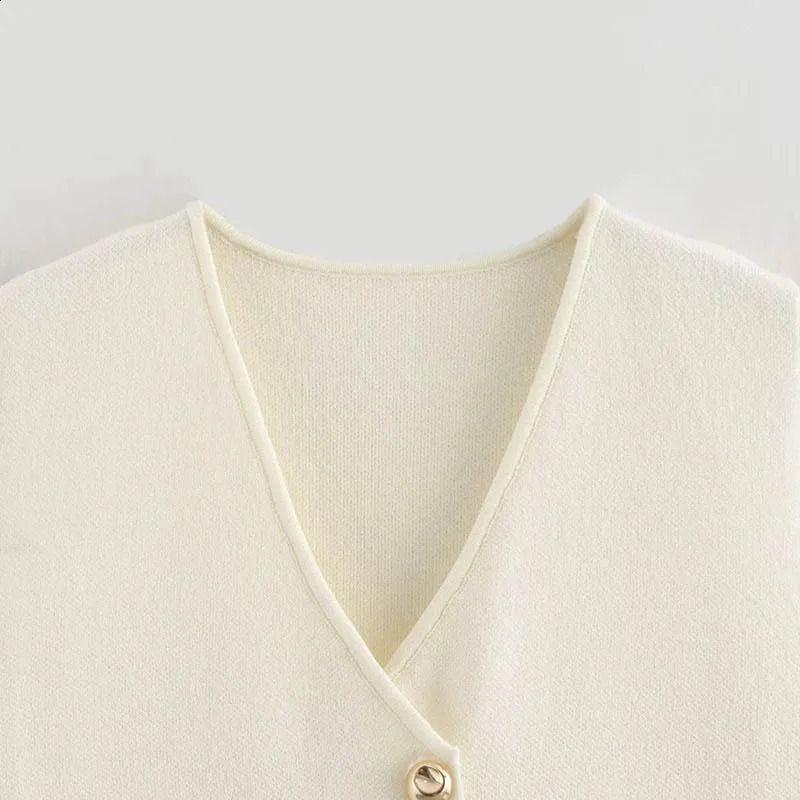 Yuyang Womens Beige Knitted Tank Top Button Vneck Sleeveless Sweater Fashion 240819