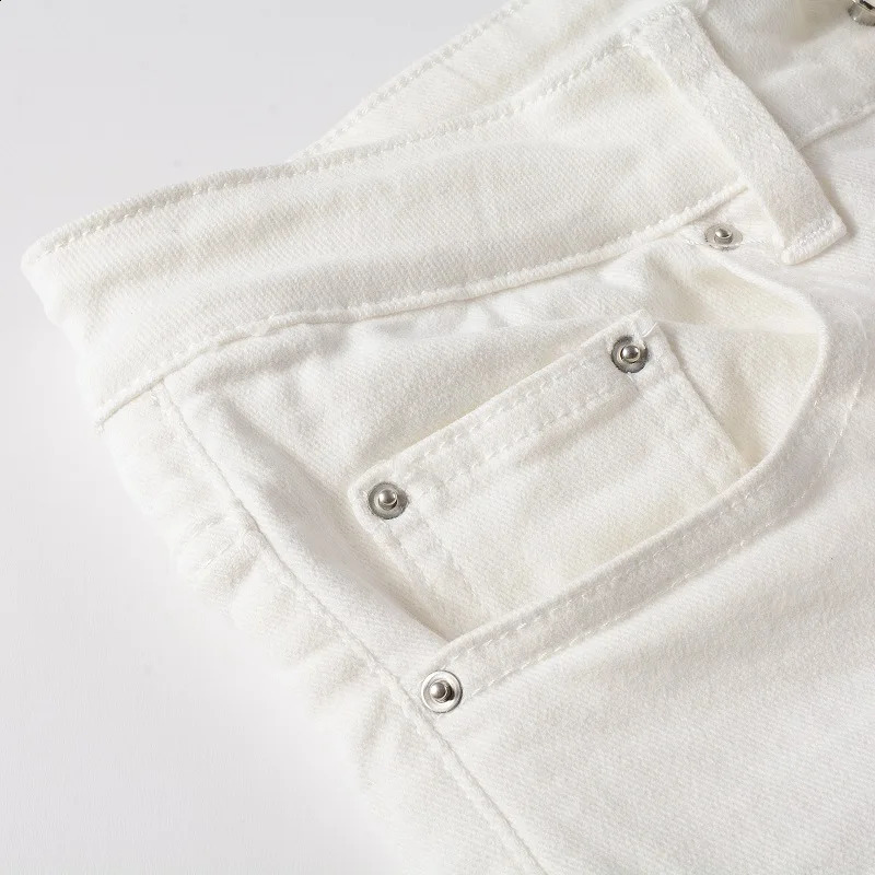 Sokotoo Mens white stretch ripped biker jeans Slim skinny pleated patchwork denim pants 240819