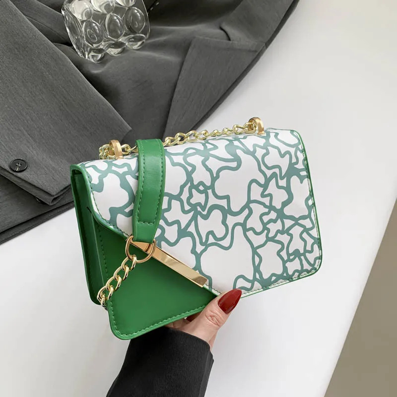 2024 Fashion Style Square Shoulder Bag Chain Strap Crossbody Bags For Women Daily Used Ladies Handbags And Purses 240820ZYl