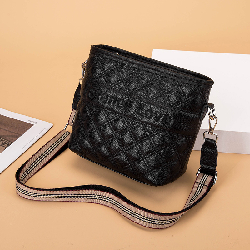 Top layer cowhide embroidered crossbody 2021 new trend shoulder for women leather tote bag