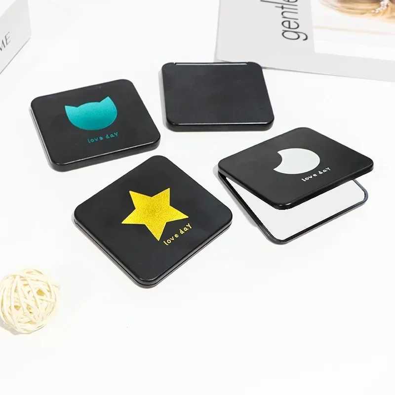 Foldable Makeup Mirror Mini Square Makeup Vanity Mirror Portable Hand Mirrors Double-side Compact Mirror Pocket Cosmetic Mirrors Y240819
