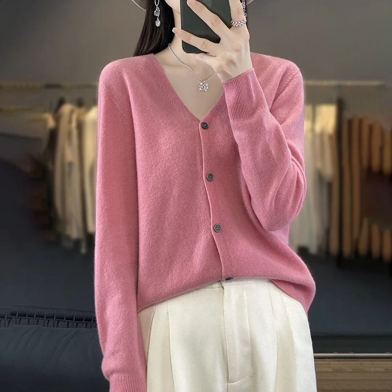 Spring and autumn womens 100% Merino wool cardigan soft Vneck cashmere sweater button knit casual clothing Korean style shirt 240819
