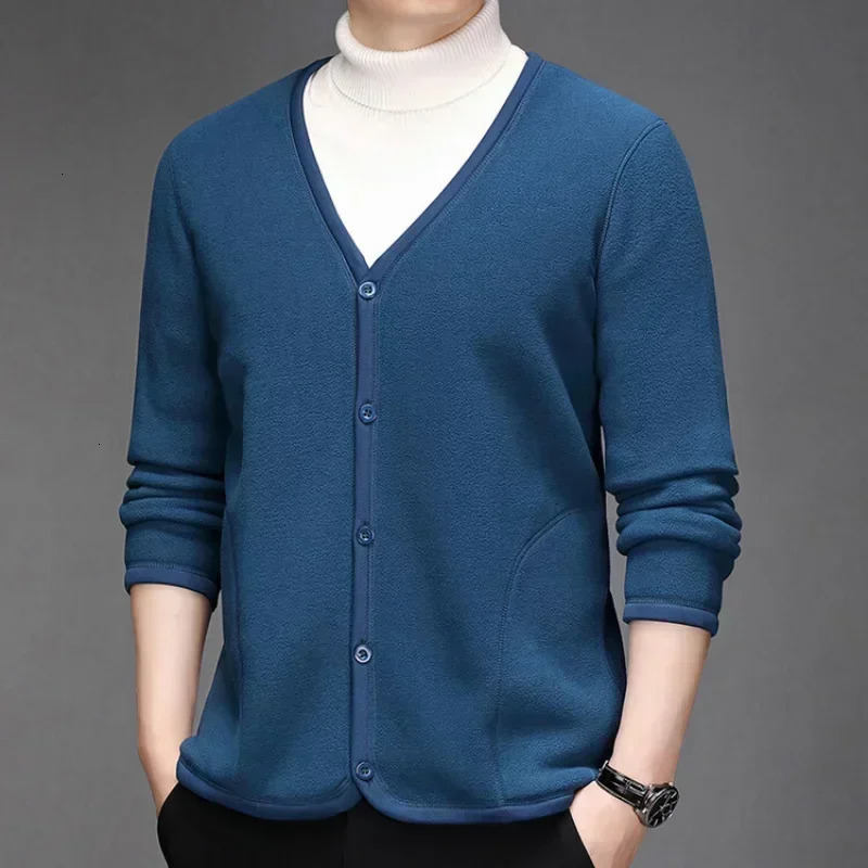 Mens autumn and winter casual fashion solid color Vneck jacket largesized highend velvet w240819