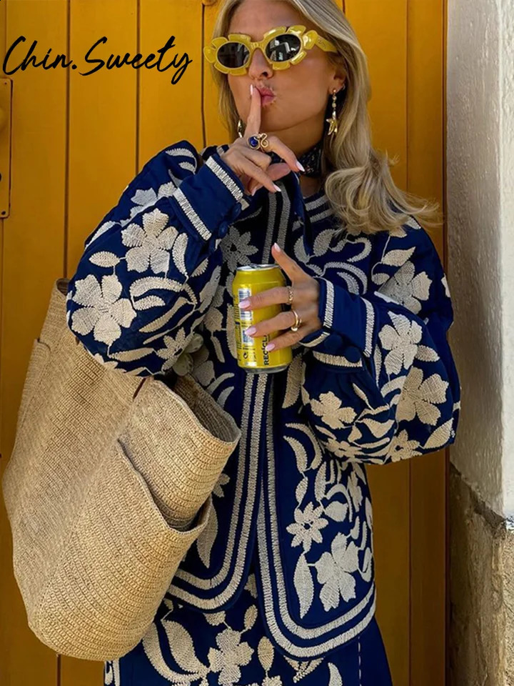 Autumn Floral Printed Short Coats Casual O-neck Long Lantern Sleeve Cardigan Women Jackets Lady High Street Outwears 240819