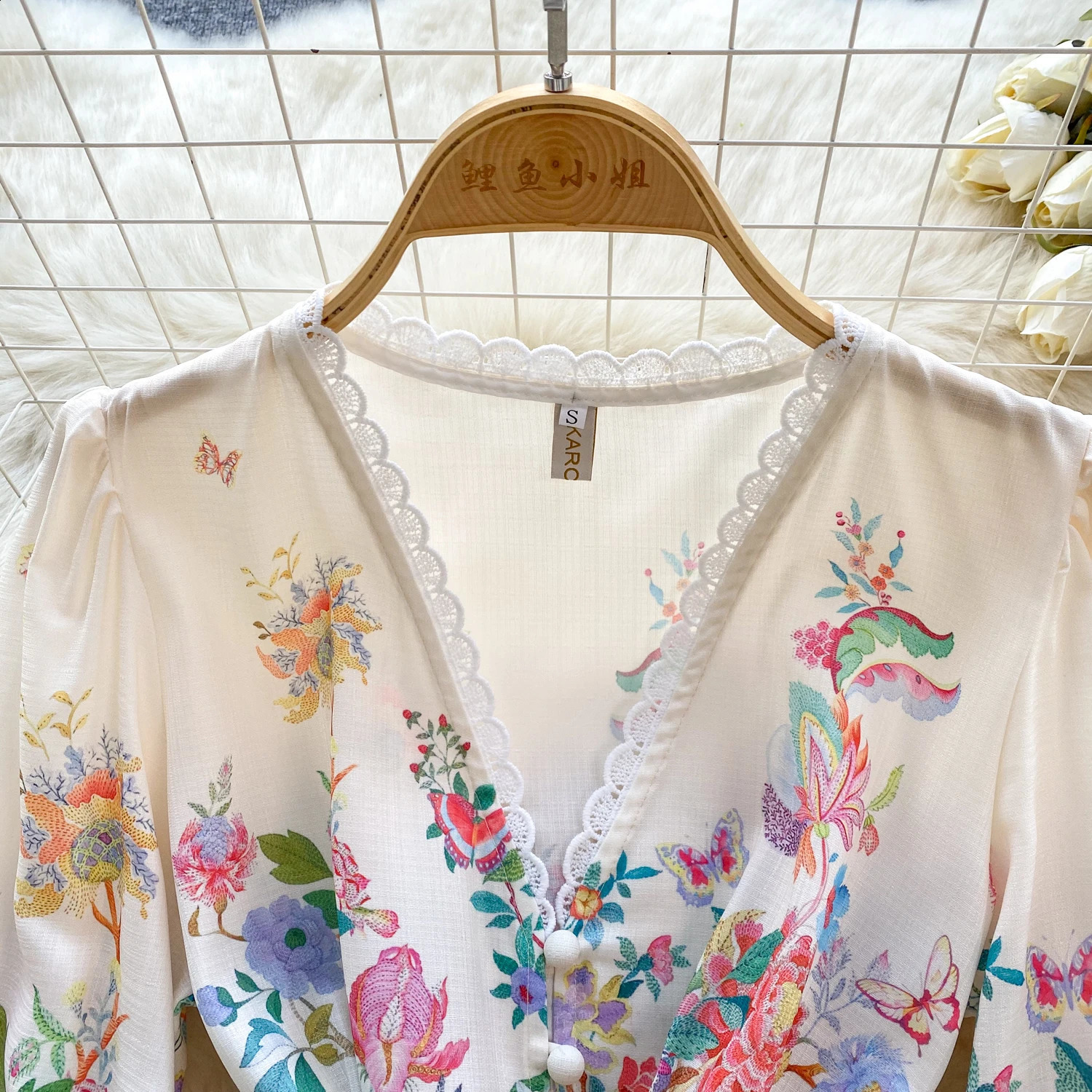 Spring Fashion Holiday Flower Painting Print Dress Women Long Lantern Sleeve V-Neck Lace Hem Buttons Belted Mini Dress 6257 240819