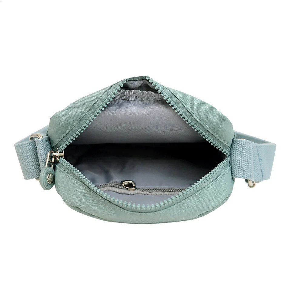Womens fashionable solid color zipper waterproof nylon shoulder bag womens waterproof travel messenger bag 240819