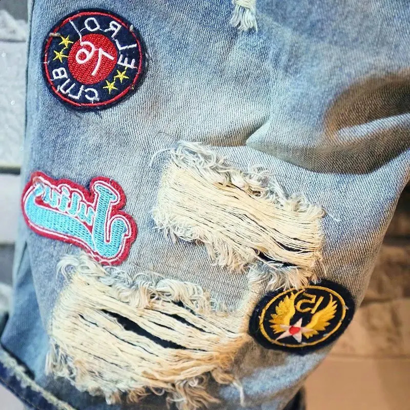 Summer mens letter printed denim shorts with casual holes embroidered labels medium 5point pants fashion 240819