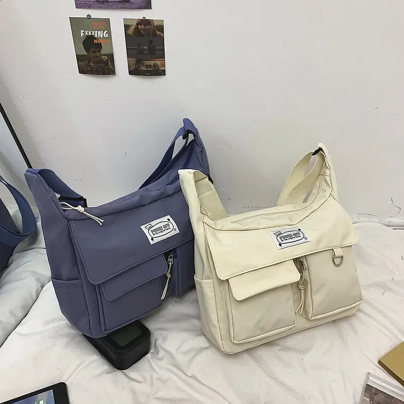 Korean Ulzzang Messenger Bag Women Nylon Bags Multipockets Crossbody Bags For Women School Book Shoulder Bag Sac 240819