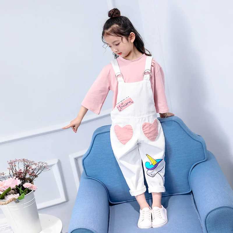 Summer girls pants white bib cover denim jumpsuit new girls cartoon patch stand comfortable childrens clothing jumpsuit W240806