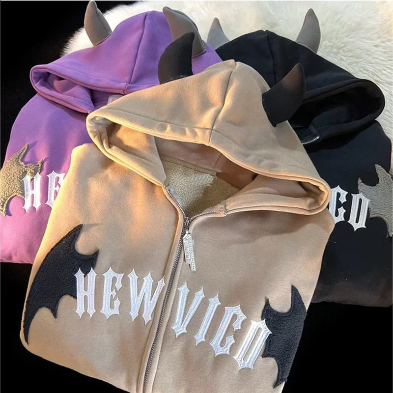 AutumnWinter European American Velvet Vintage Sweater for Women Cardigan Zipper Coat Letter Splice Cute Double Corner Hoodie 240819