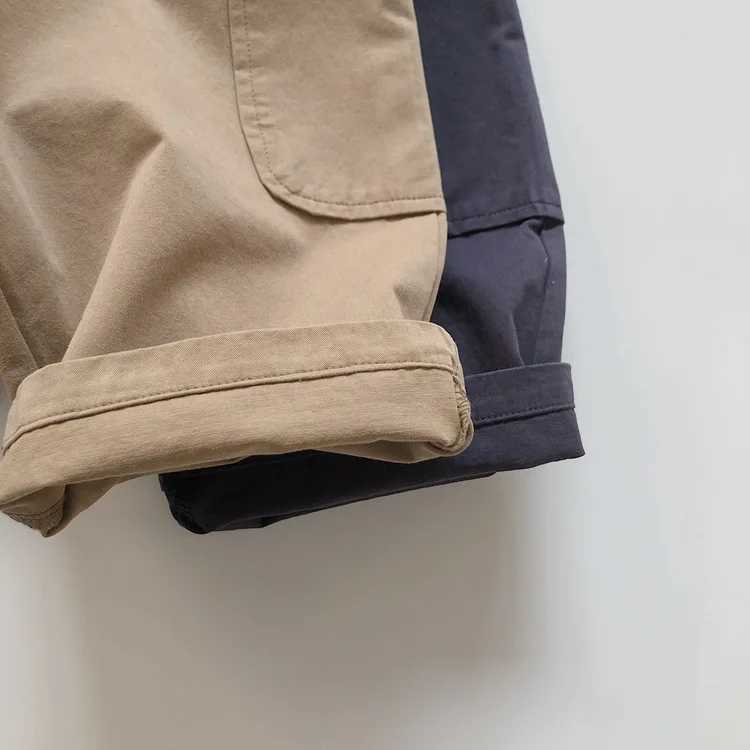 Autumn Korea 2024 childrens baby pants covered with pure cotton pockets hanging pants fully matched loose childrens pants W240806