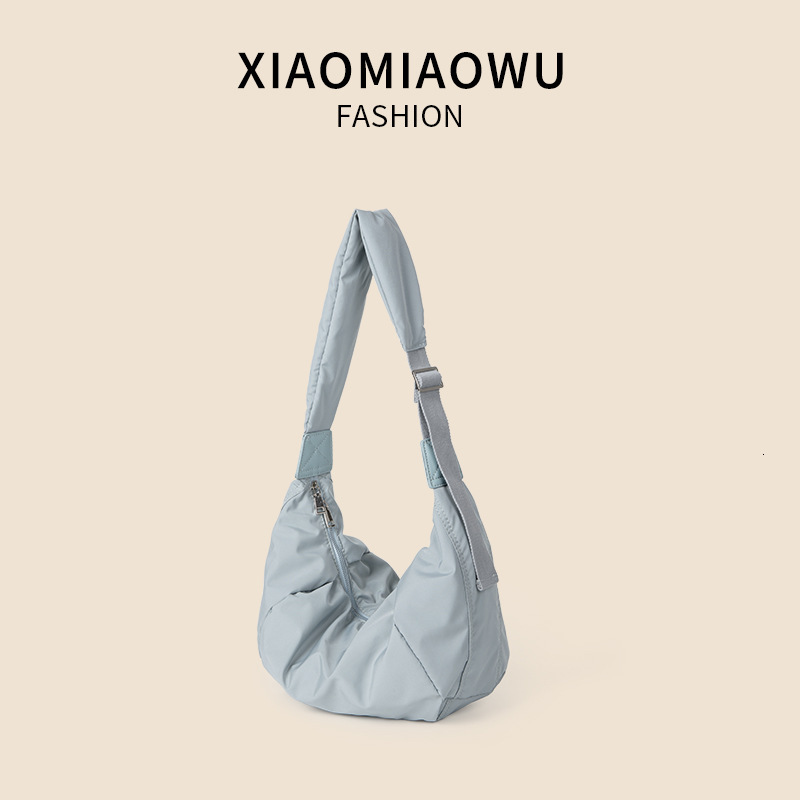 Summer crossbody nylon dumpling simple and niche commuting Korean version, versatile women's shoulder bag, large capacity, high-end feeling