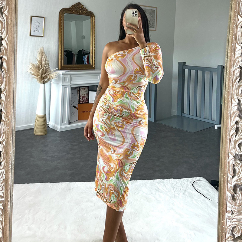Fall/winter Womens New Fashionable Printed Slanted Shoulder Long Sleeve Slimming and Slimming Medium Long Dress