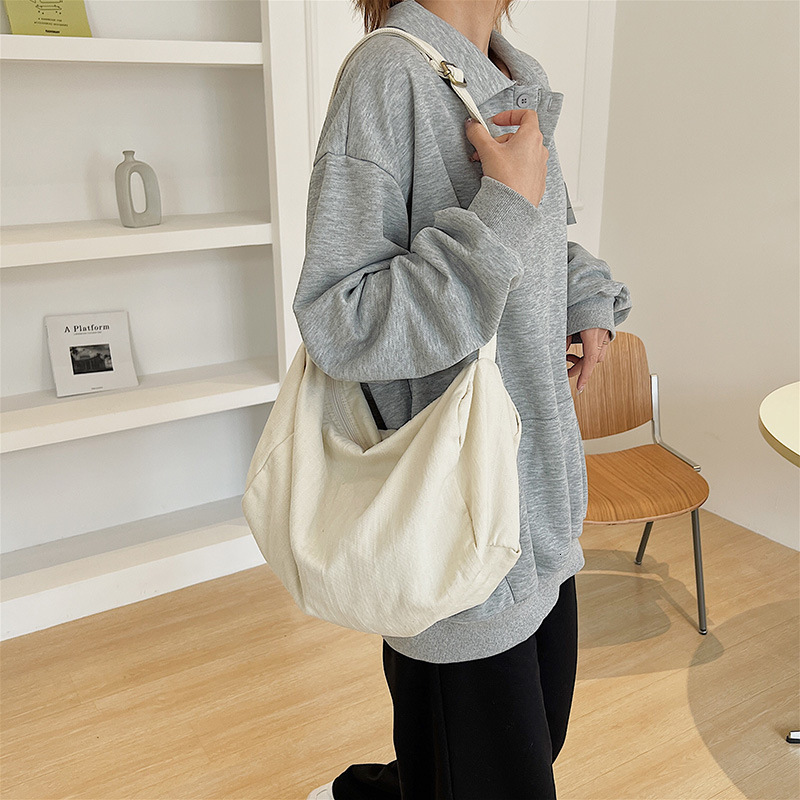 Canvas female college students in class, simple mailman artistic crossbody bag, large capacity versatile shoulder bag for women