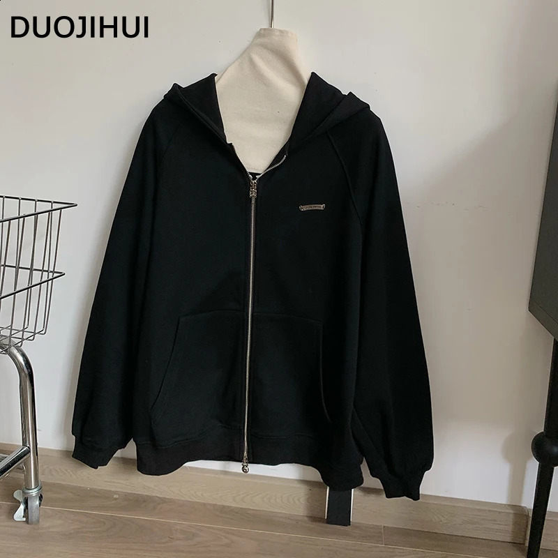 DUOJIHUI Black Chic Hooded Basic Loose Female Hoodies American Fashion Print Simple Casual Solid Color Long Sleeve Women Hoodies 240819