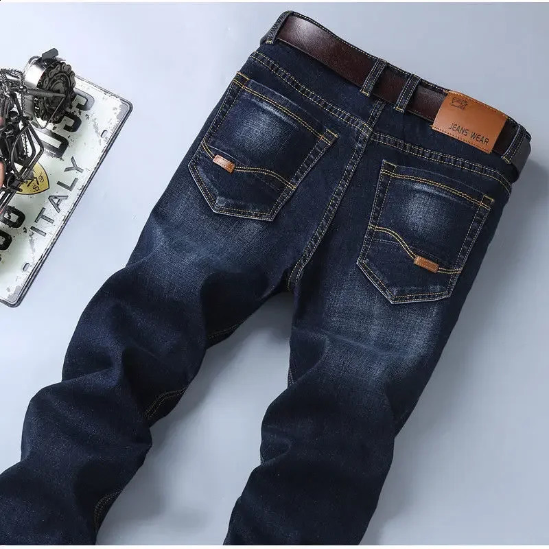 Mens Jeans Straight with Pockets Trousers Stretch Man Cowboy Pants Elastic Trend 90s Streetwear Wide Leg Stacked Harajuku 240819