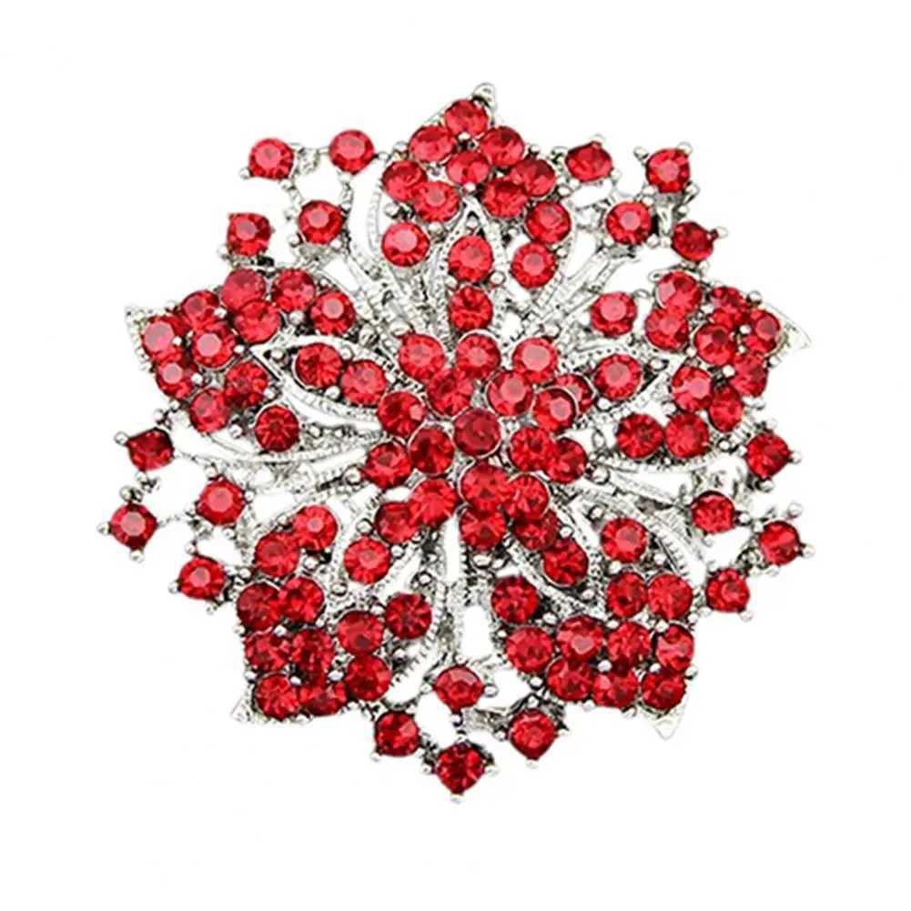 Hot selling Brooch pin Exquisite rust proof silver plated rhinestone round flower brooch for dates W240815